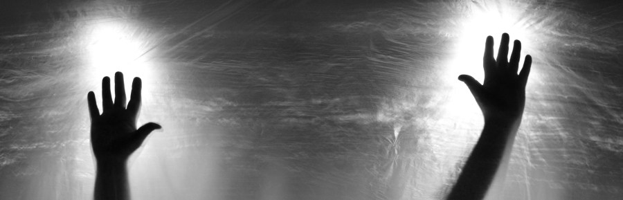 Hands. Foto: Klaus Hausmann.CC0 Public Domain.